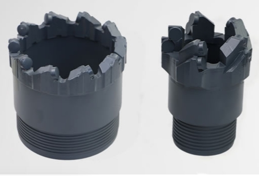 Vehicle traveling data recorder